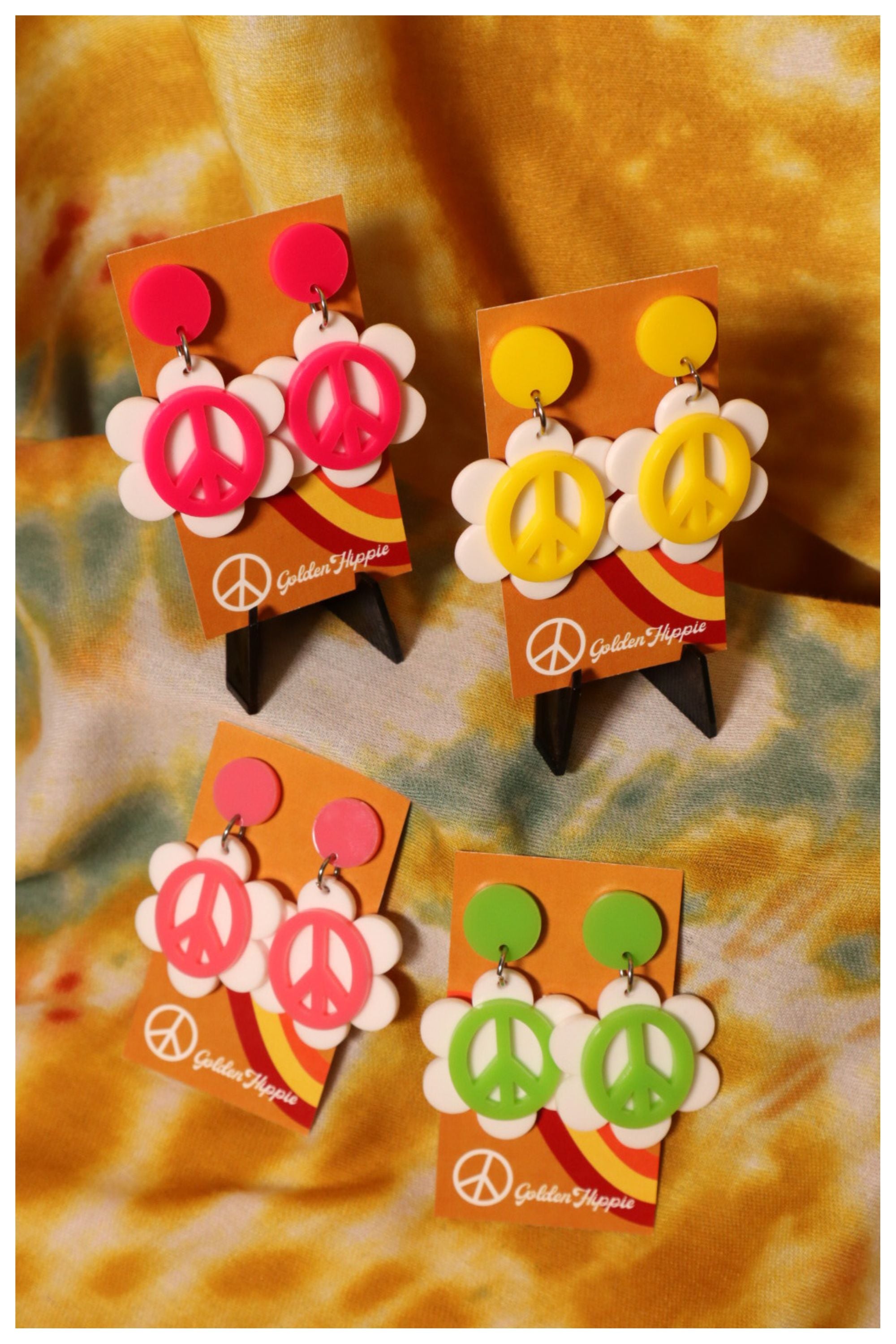 Blush on sale daisy earrings